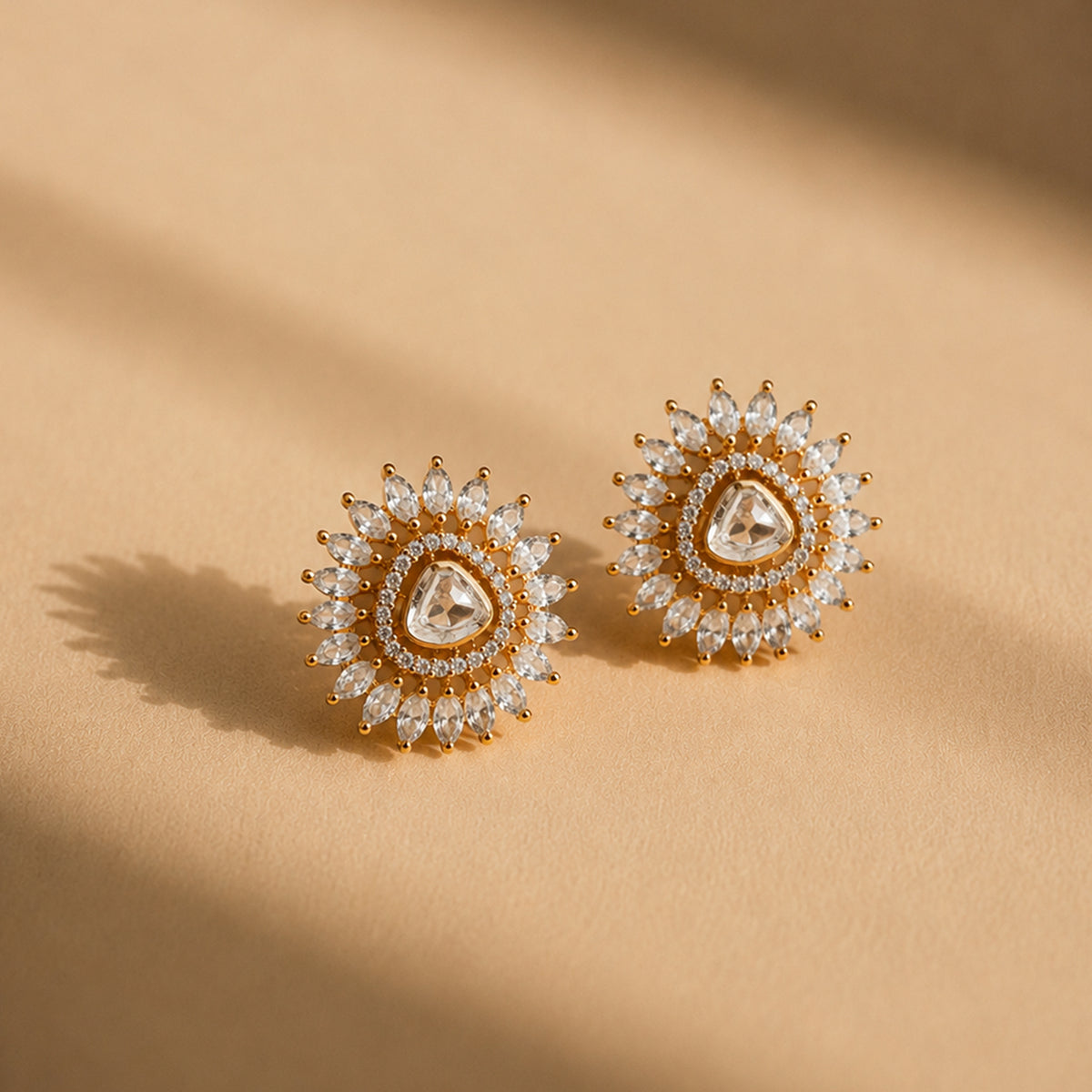 Chaand Tikka Earring